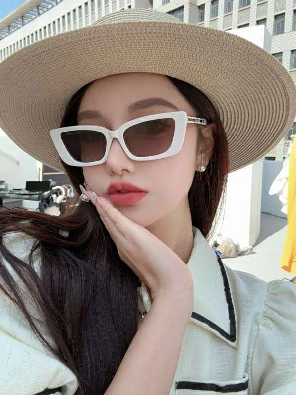 Picture of YSL Sunglasses _SKUfw56739097fw